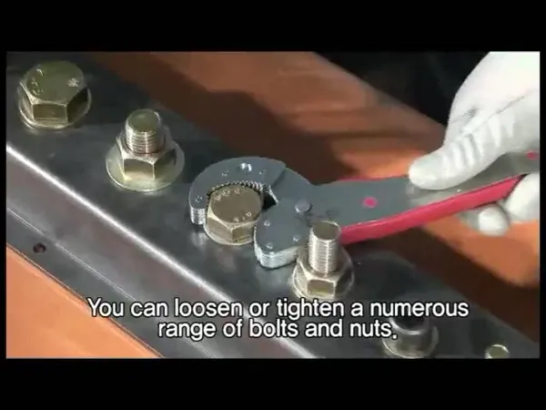 Loosening bolts of different sizes